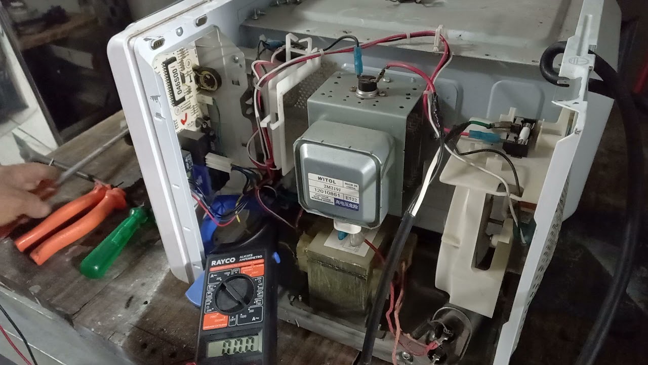 Como Descarregar o Capacitor do Micro-ondas