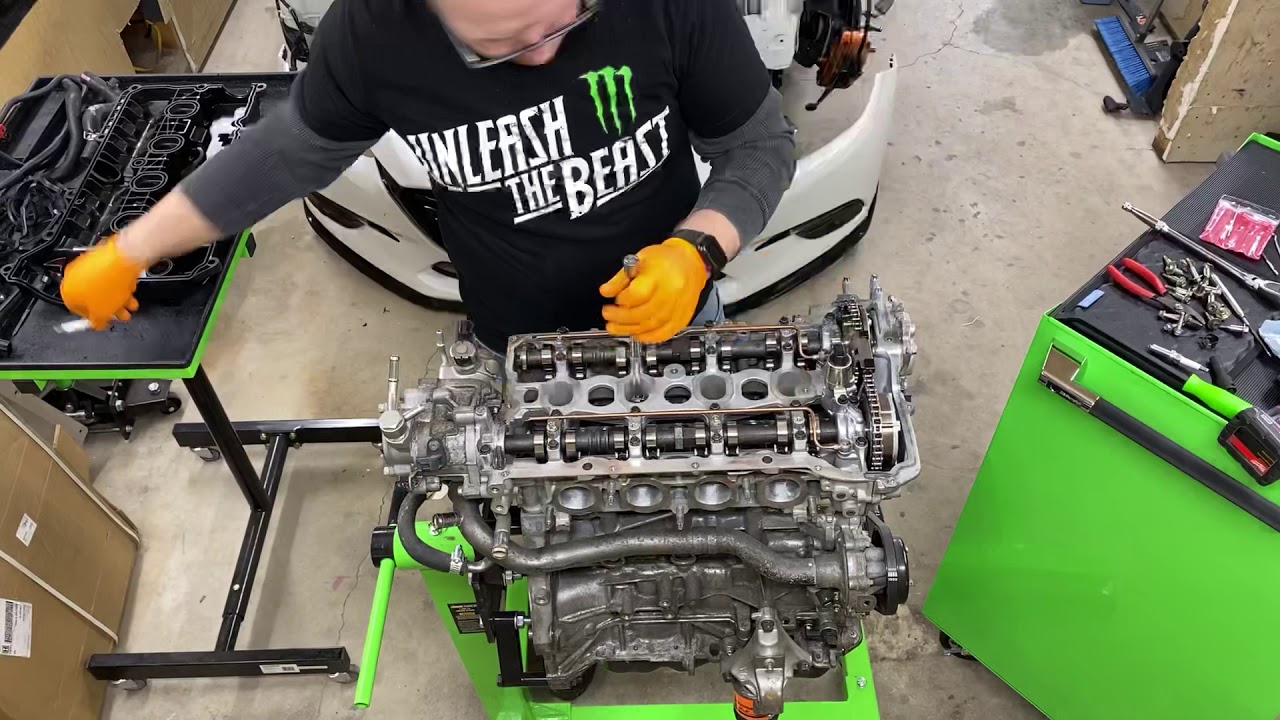 Skyactiv disassembly (time-lapse)