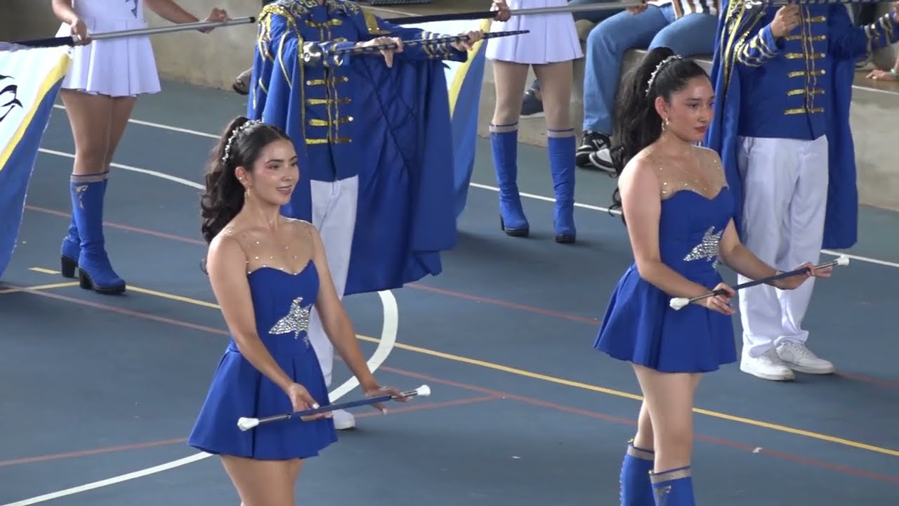Presentación MARCHING BAND LA OLA AZUL | cierre del mes cívico | Liceo Evangélico La Atarraya