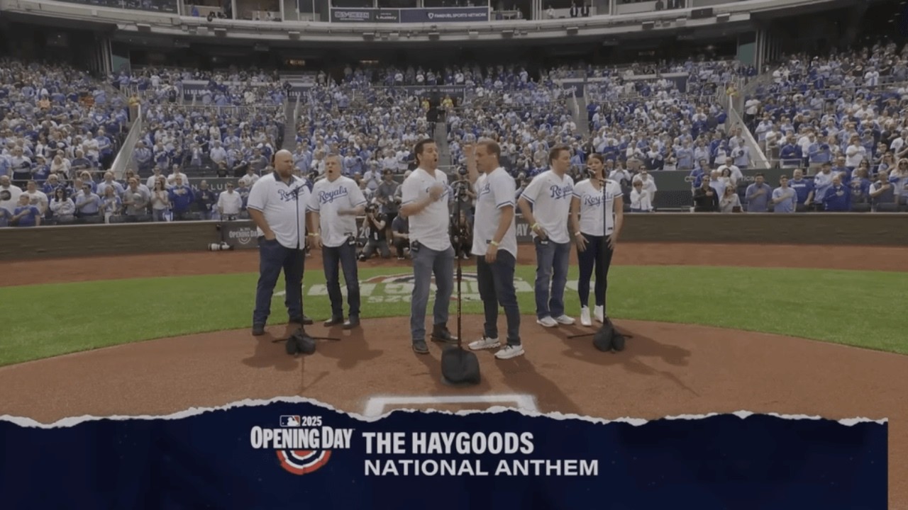 A Cappella National Anthem Stuns Royals Stadium MLB! 🎤🇺🇸⚾🔥