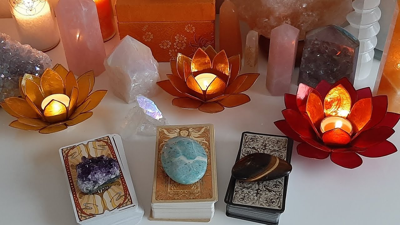 ZEITLOSES AUSWAHLORAKEL🌙🔮✨ -  Wie glaubst du sehen dich andere?🔍 Wie sehen sie dich wirklich?🙈