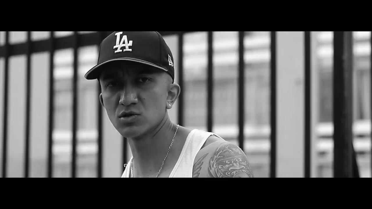 13. VIDA DIGNA I Da Fiulink (Video Oficial) (Prod. W910)