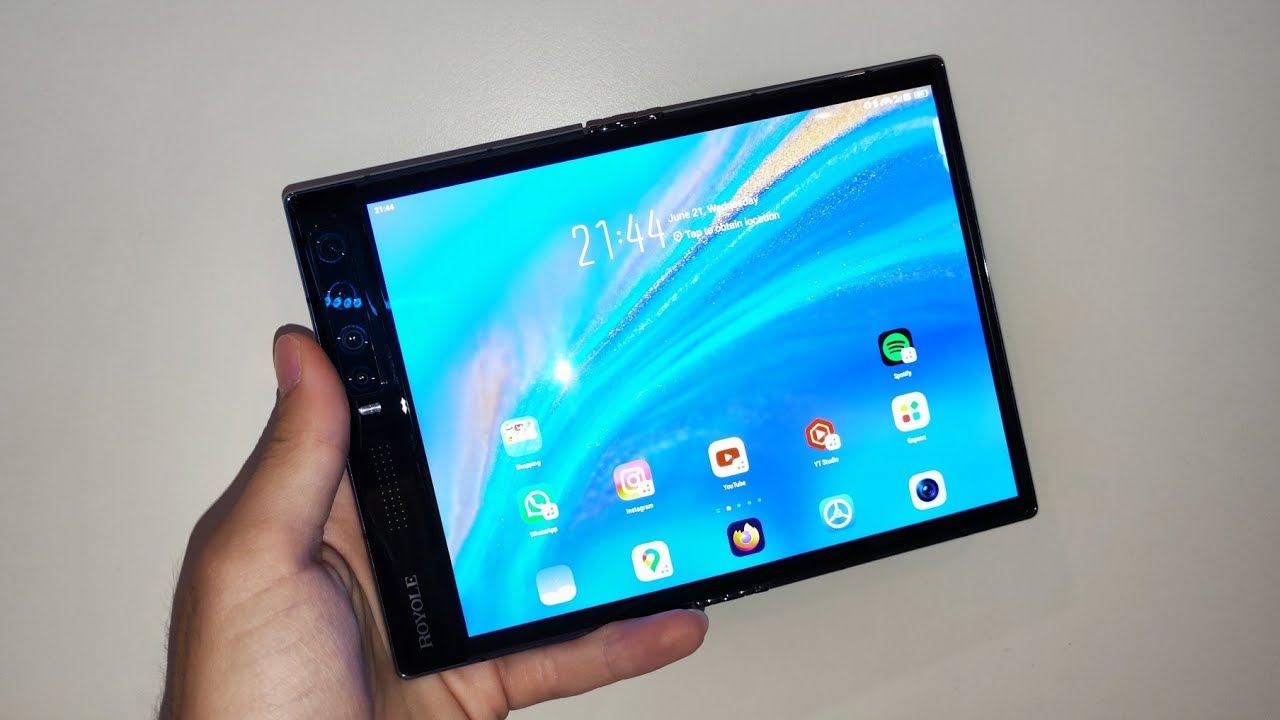 From the Company that invented the FIRST FOLDABLE PHONE... Royole Flexpai 2 Unboxing 🔥 [DE]
