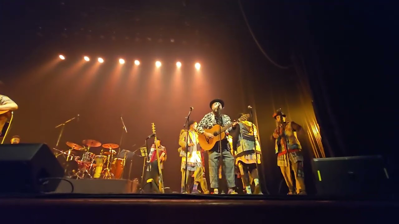 NAHUEL PENNISIy MURGA LA TRASNOCHADA Magia