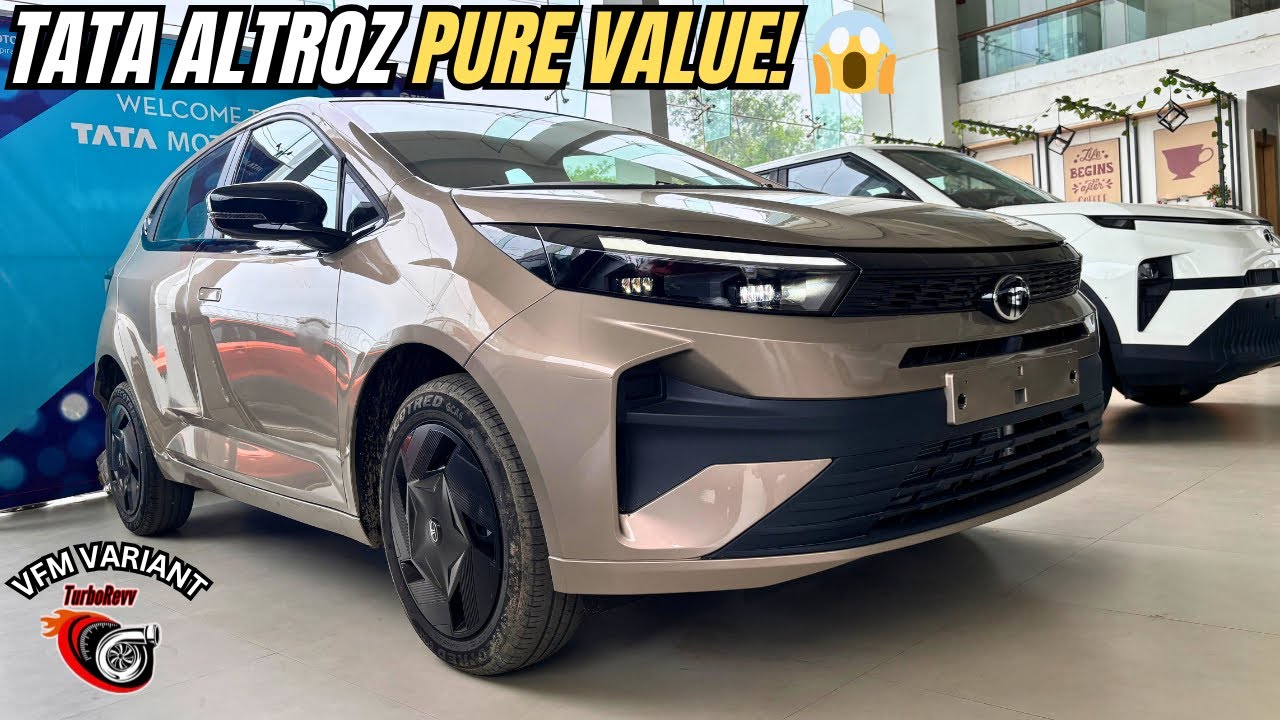 2025 Tata Altroz PURE Variant Shocking Everyone 😳! Feature-Packed Budget Variant? 🔥