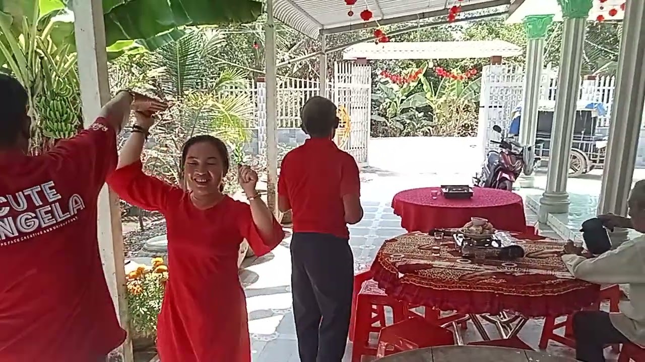 Mùng 4 Tết 2026 nhà Dì 10 