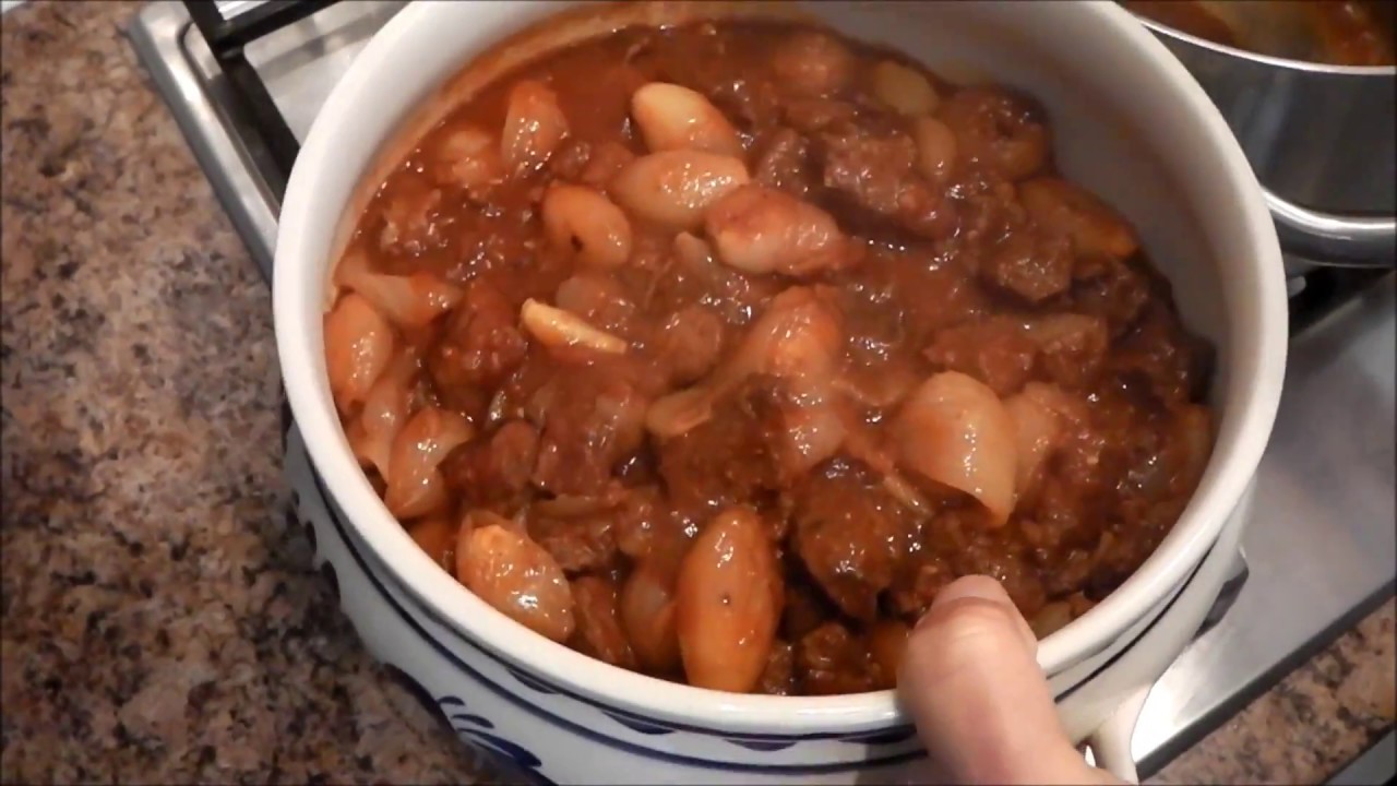 GREEK STIFADO (STEWED BEEF AND ONIONS) - STAVROS' KITCHEN - GREEK CUISINE