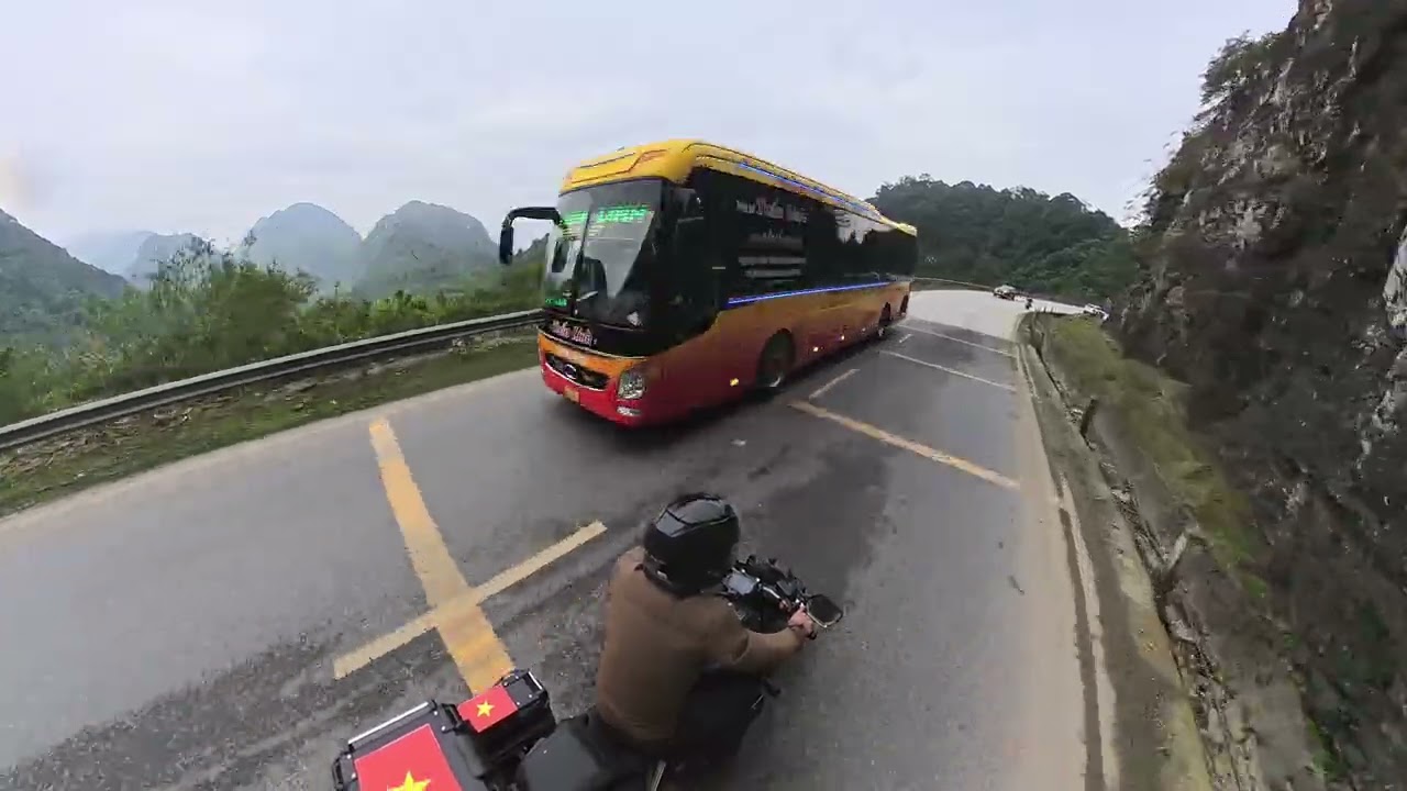 Đèo đá trắng về hà nội 29 tết 2026