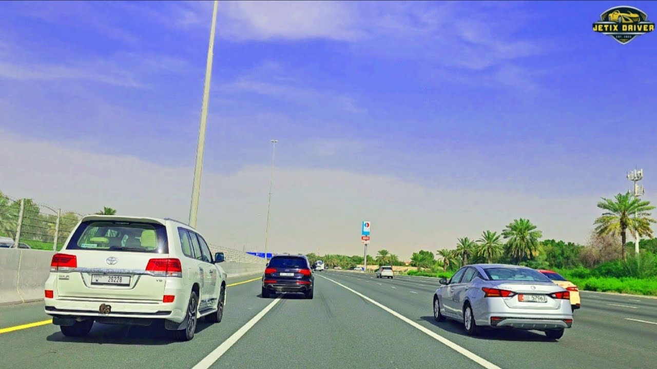 Driving Through Dubai Gharhoud to Jaffelya Stunning Roads - A Scenic Adventure 4K HDR