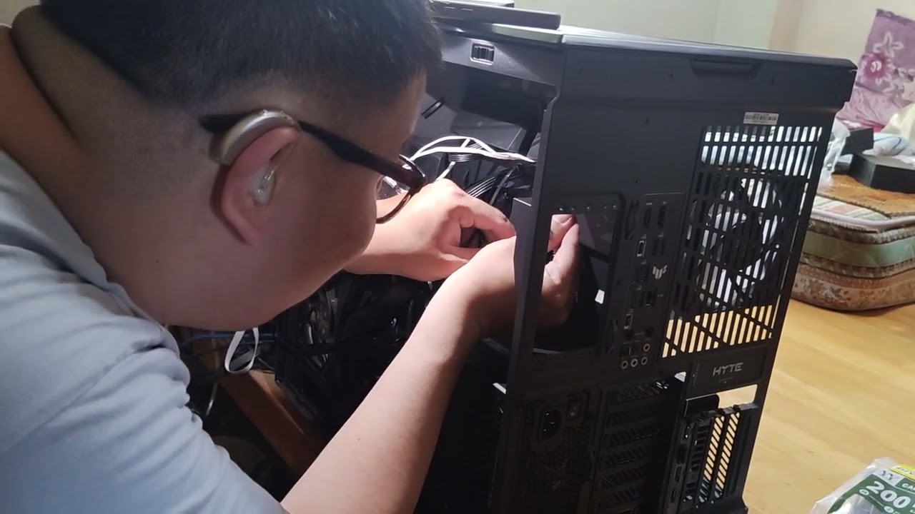 來換振華電源一千瓦白金 （玩超頻不成問題）^_^