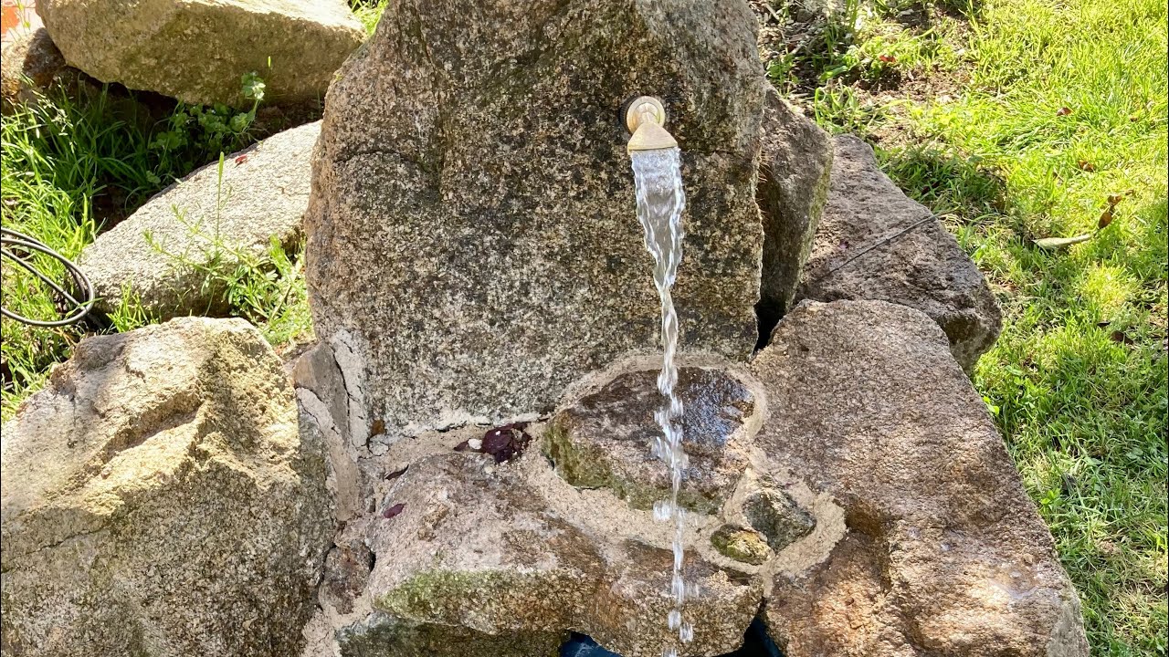 Je fais une fontaine / bassin extérieur de jardin avec de la récupération pompe de fontaine