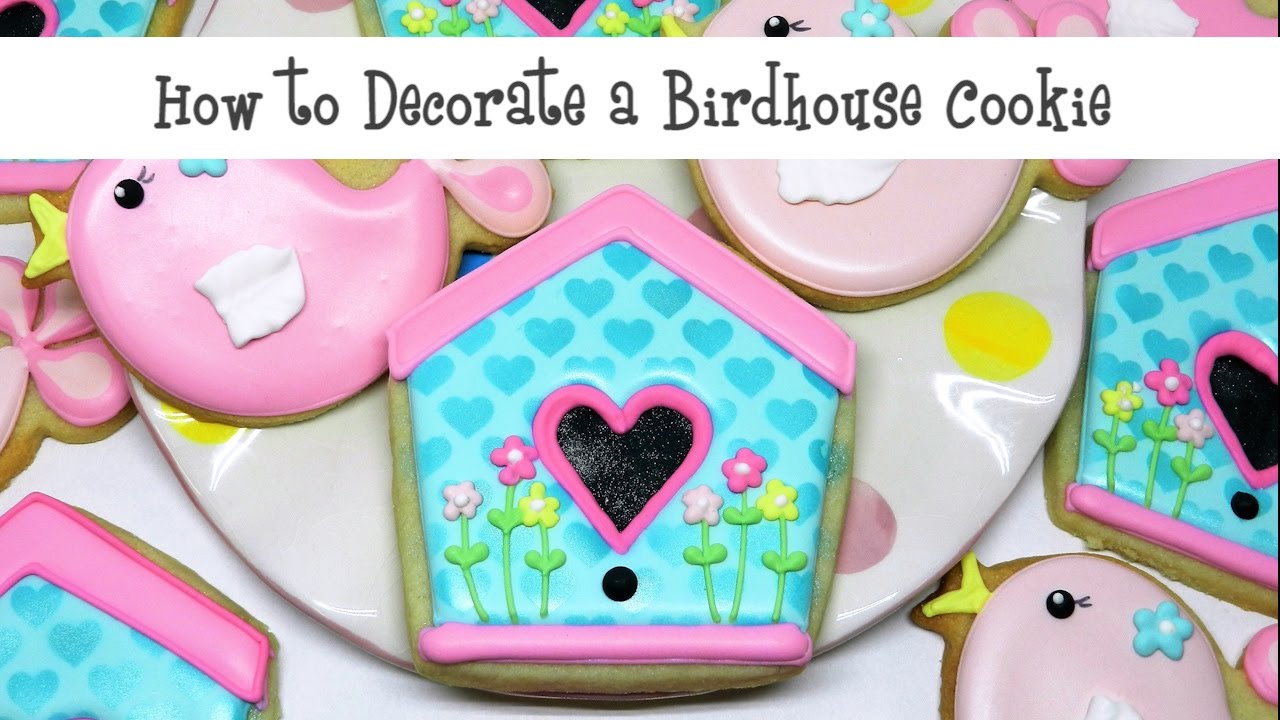 How to Decorate a Birdhouse Cookie