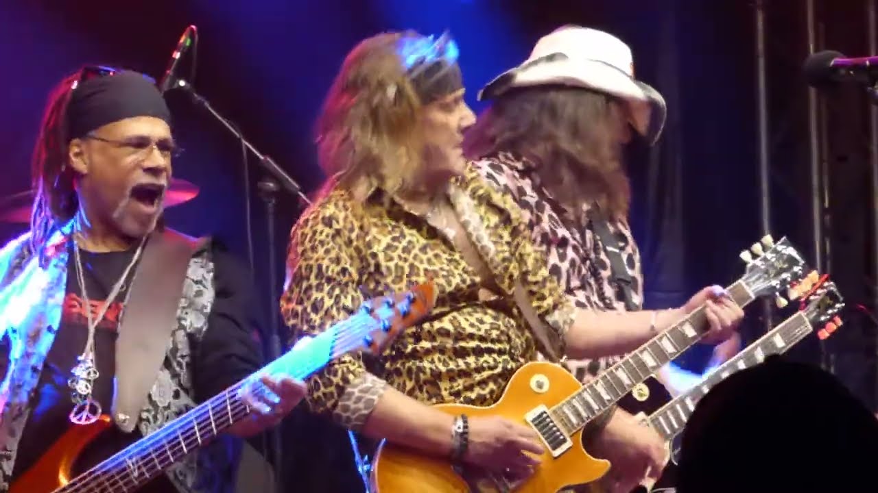 CHERRY BOMB - Separate Ways (Journey) LIVE @ Rooster Rock III Burghof Hühnerstall Frankfurt 10.05.24