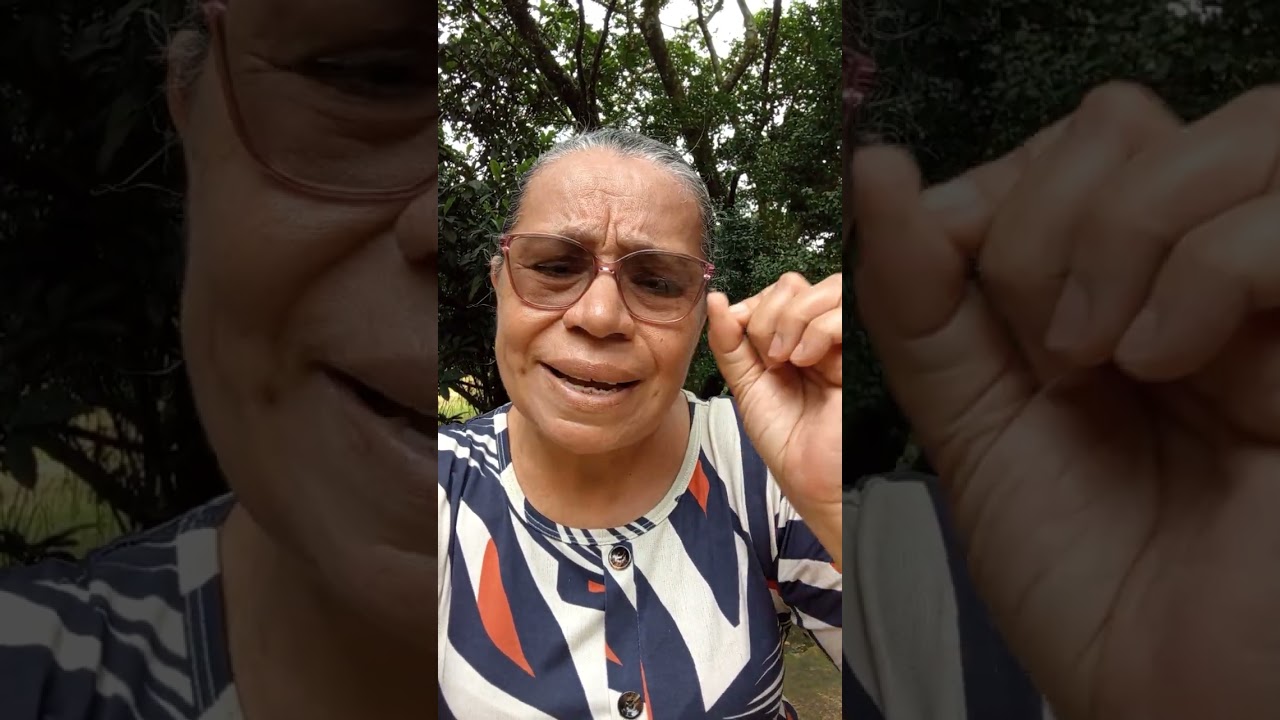 DEUS VAI FECHAR A BOCA DESSA VIZINHA (0)..QUE GOSTA DE FAZER INTRIGAS..