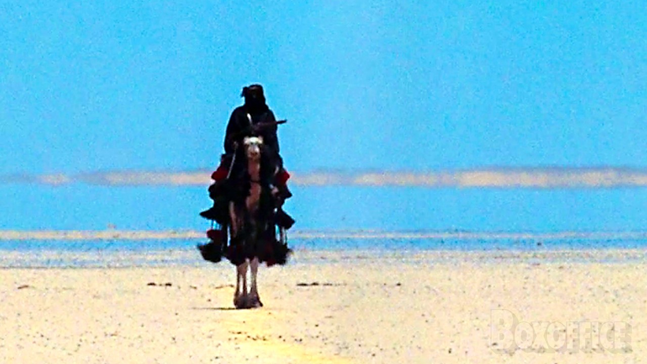 The Mirage Scene | Iconic Entrance | Lawrence of Arabia | CLIP
