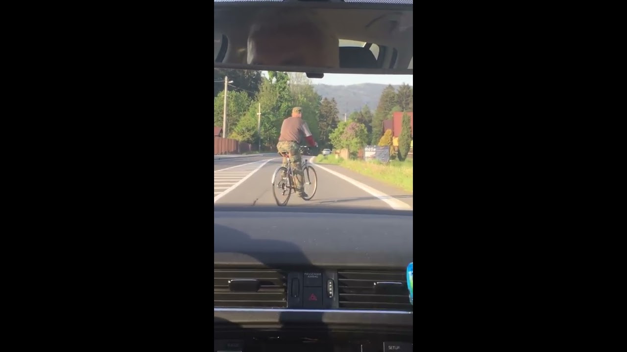 Opil&yacute; cyklista v Jablunkově