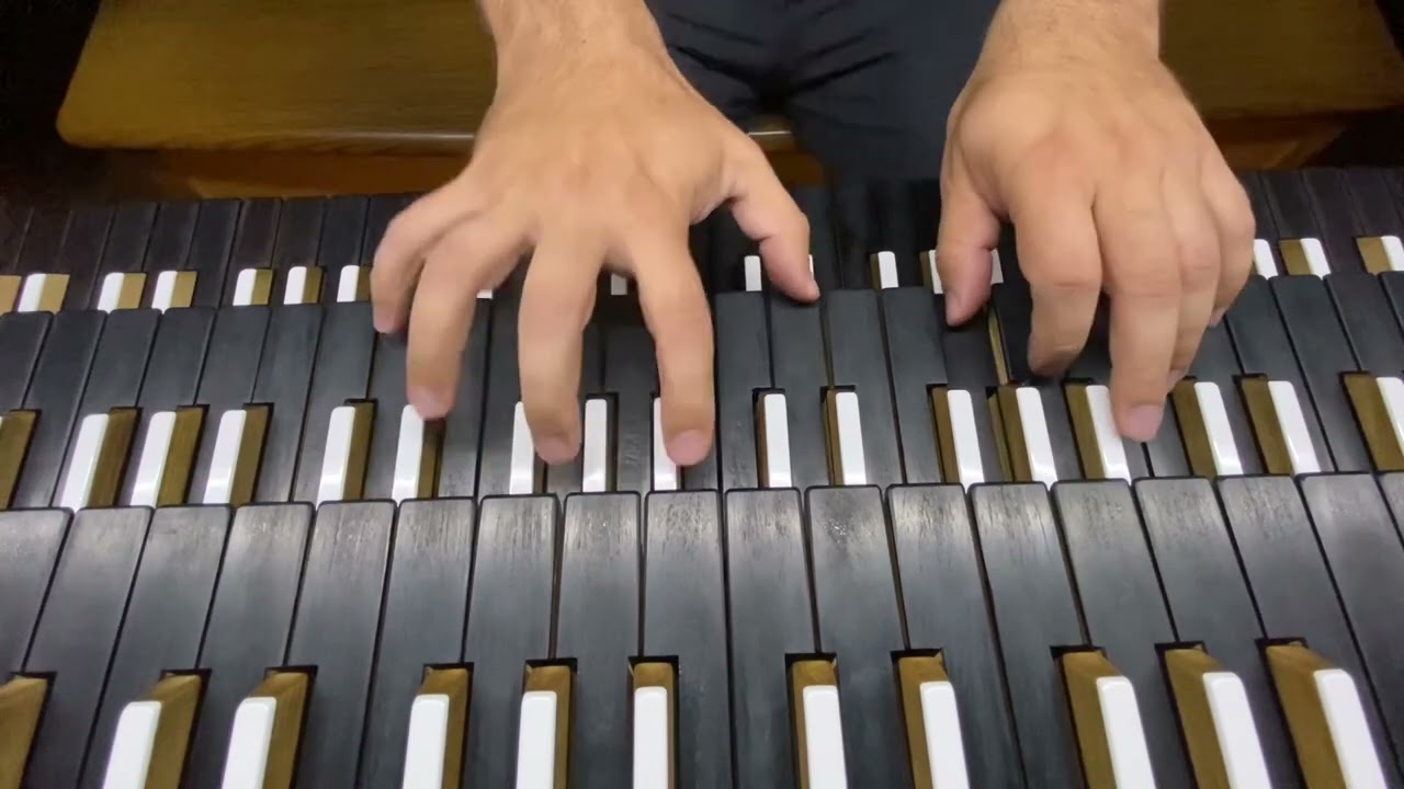 Sunday Mass Improvisation - Entrée - Barnabás Balasi (Mass at 11 a.m.)