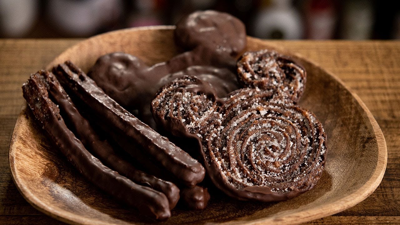 チョコレートチュロス！ディズニー公式チュロスをバキバキのミッキーチョコにアレンジしてみた 〜Churro Tots From Disney Parks〜