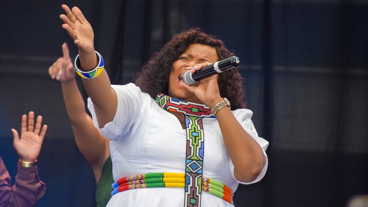 Thobekile - Uma uJehova Evula Iminyango ( Cape Town 2023)