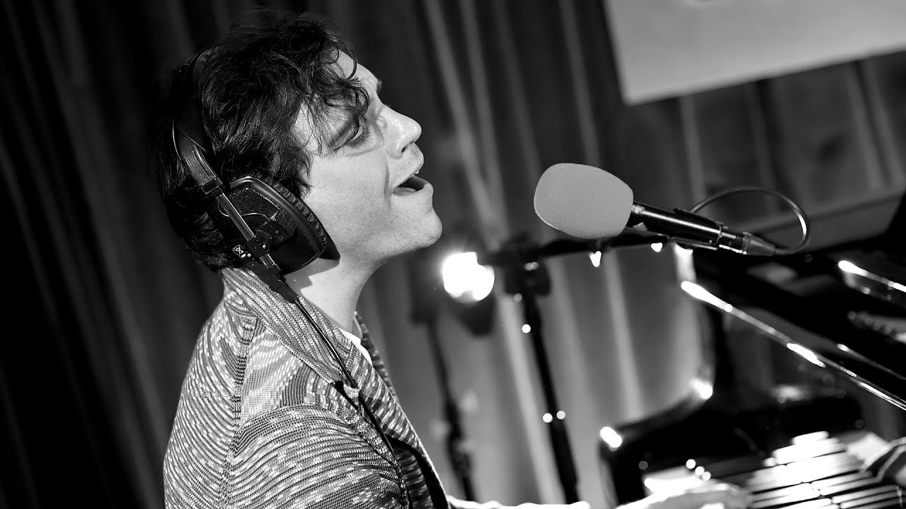 Mika - I Want Love (Elton John Cover)
