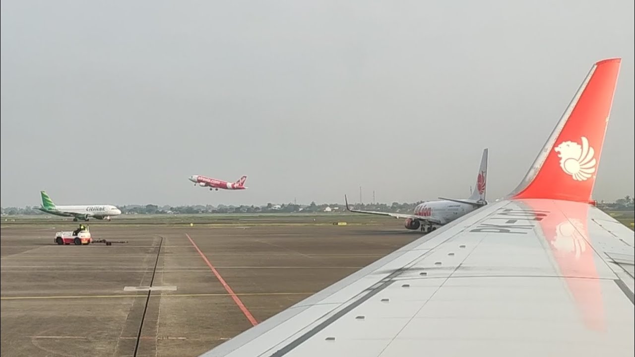 Lion Air - Take Off @Soekarno Hatta International Airport