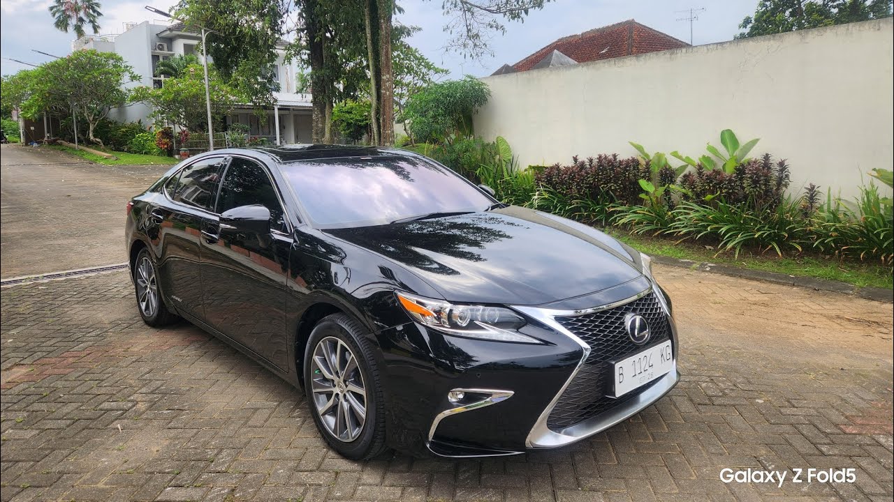 Si Super Semua Nih Mobil, Lexus ES300H 2017 NIK 15 Super Istimewa, Irit, Mewah, Kenceng, Ganteng Dll