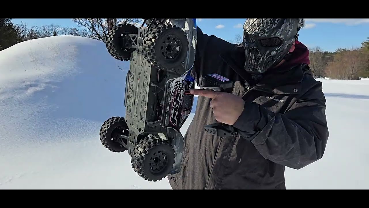 ESTE CARRITO DE CONTROL REMOTO ES UN ARMMA Y CORRE MACHIN VELOZ RC
