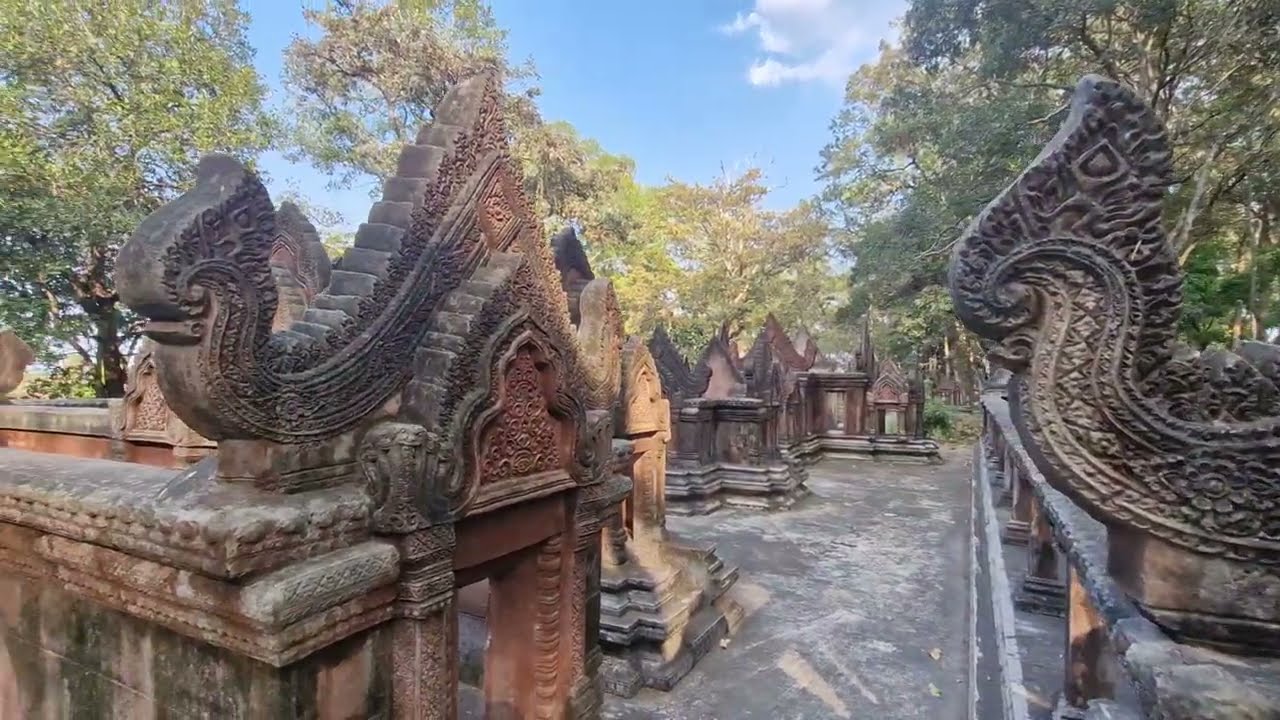 ปราสาทพระวิหาร จำลอง ที่หนองกว้าง