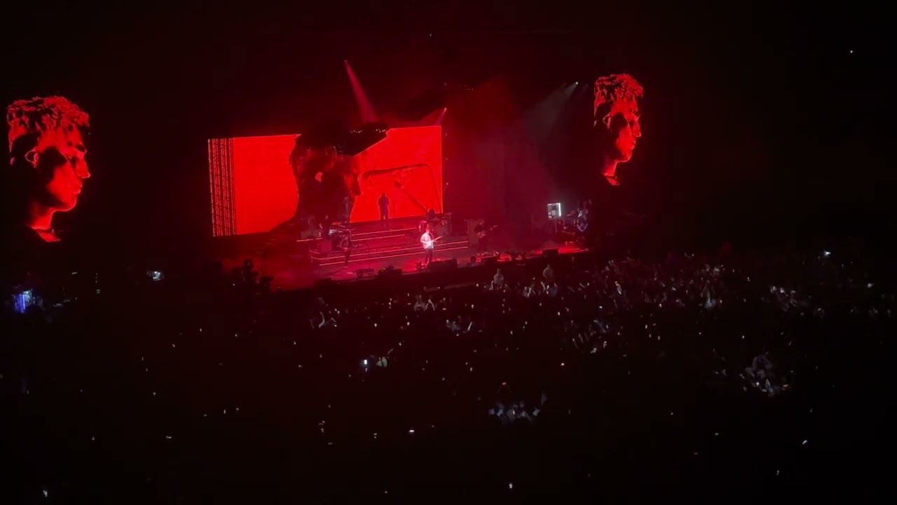 Sam Fender - Play God Live Glasgow 2022