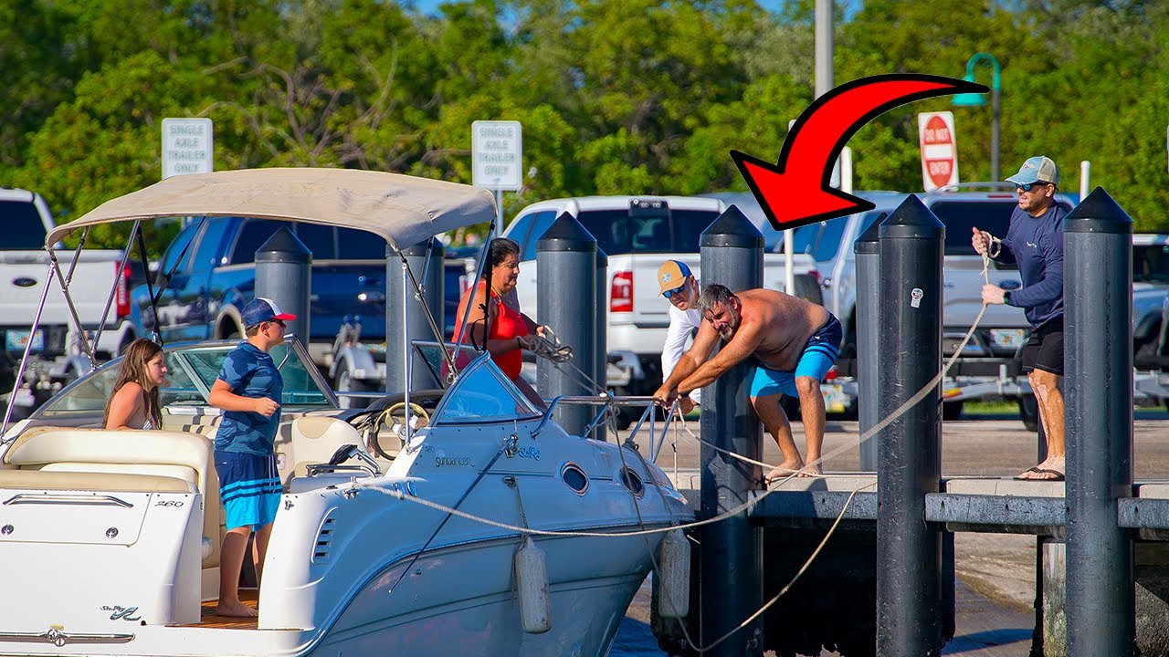One Man, One Rope… And a Whole Lot of Trouble! | Boat Ramp Show
