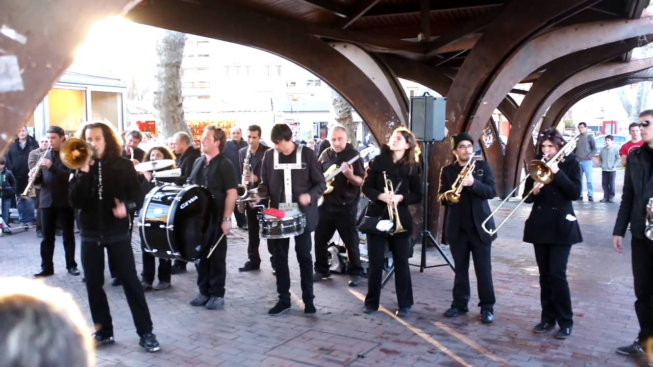 Wonderbrass - Killing in the name (R.A.T.M Cover)