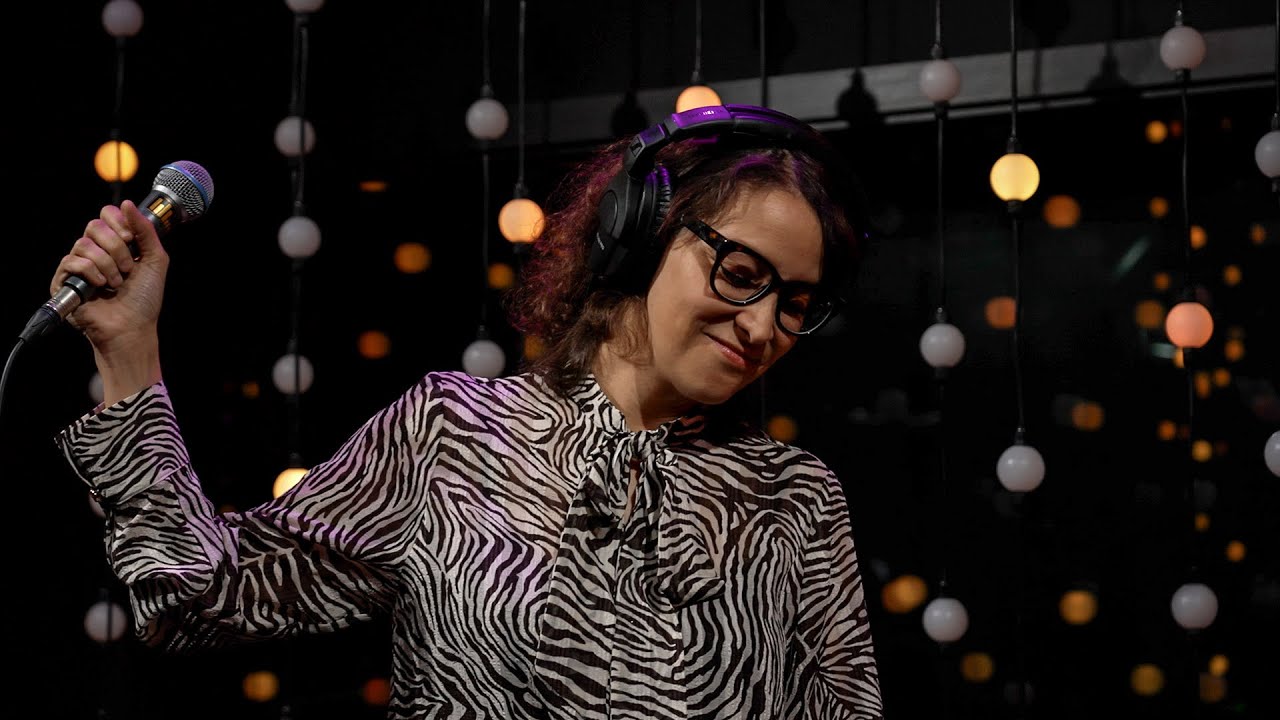 Adrian Quesada - Puedes Decir De Mi (Live on KEXP)