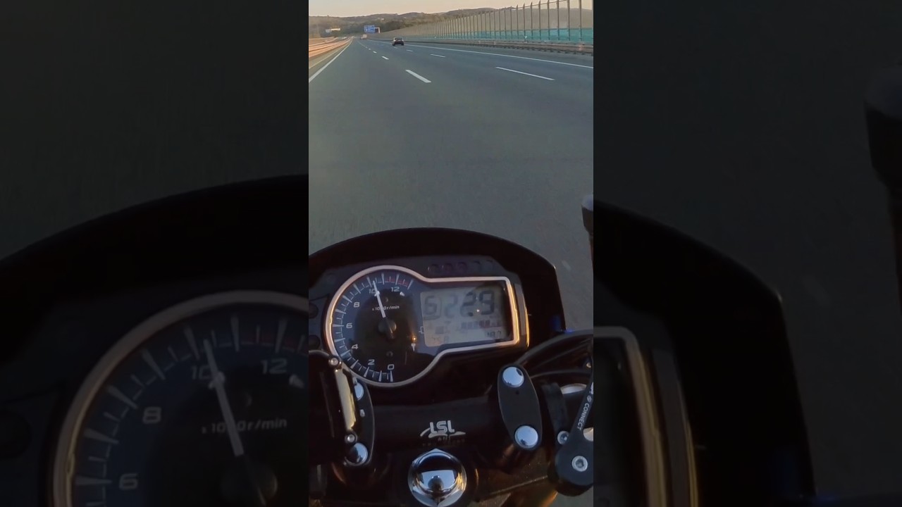 Suzuki GSR 750 Max Speed #suzuki #gsr750 #maxspeed #motorcycle