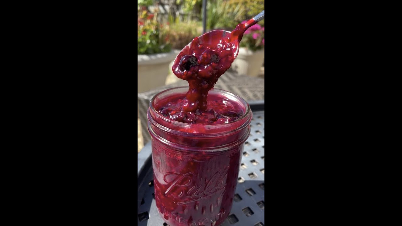 Do you have too many frozen berries?! (Mixed berry compote recipe!)