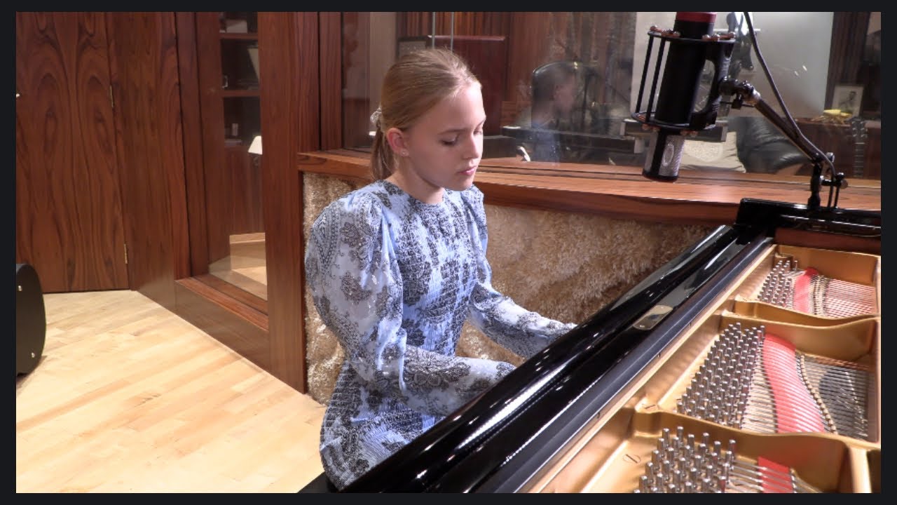 Goodbye to love - The Carpenters (Piano Cover by Emily Linge)