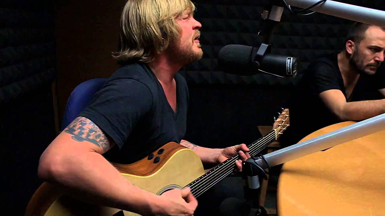 Van Coke Kartel - klein wereld (live in studio)