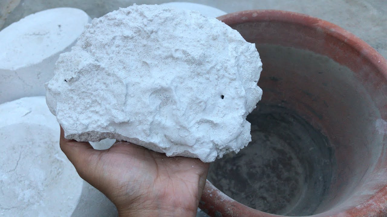 HBD@poonam1653 gym chalk clay pot &floor crumbling super satisfying crumbling video must watch 🔥🔥