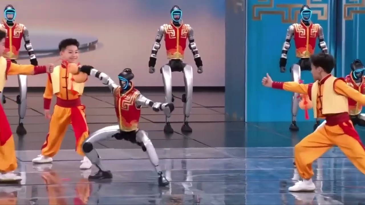 Pokaz humanoidalnych robot&oacute;w | Rozpoczęcie Chińskiego Nowego Roku | 2026 | Rok Ognistego Konia