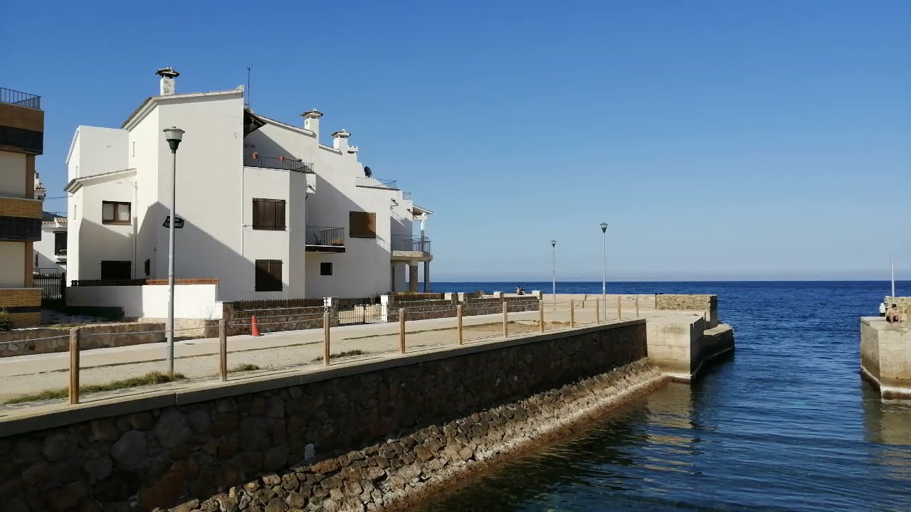 Llanca, Costa Brava, Walking tour Cliffs