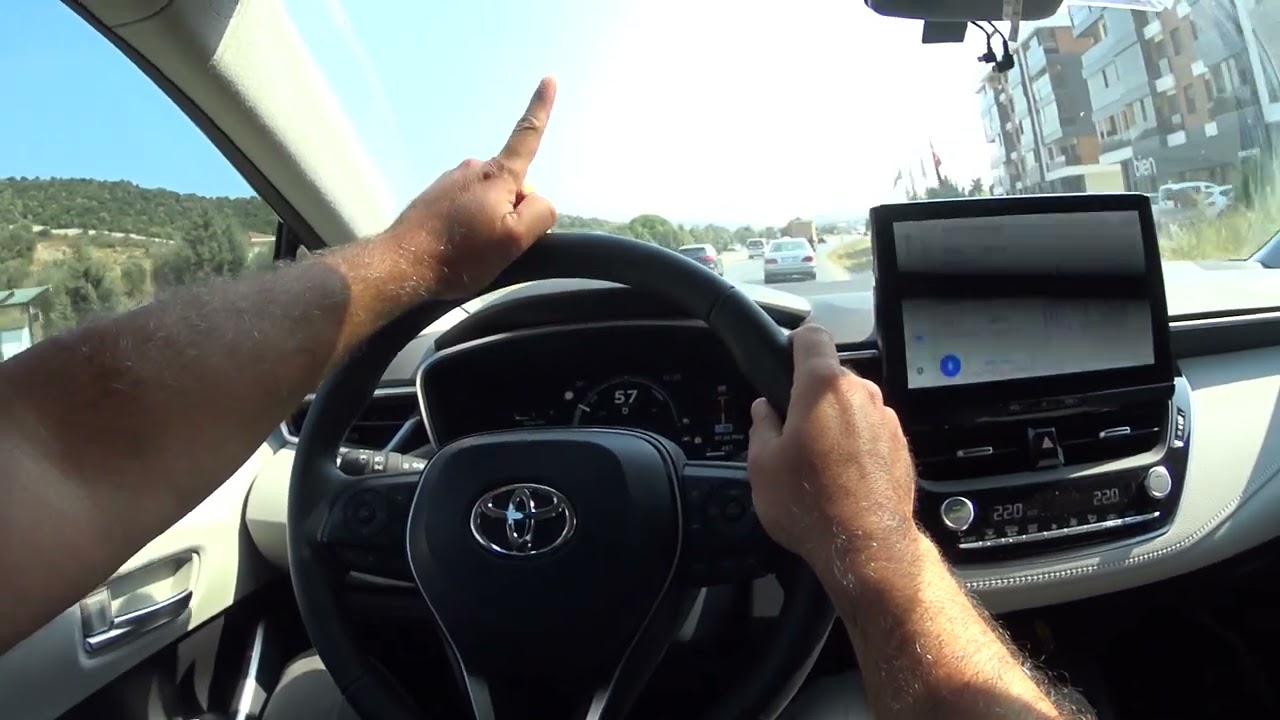 Toyota Hybrid ile nasıl daha düşük tüketim gerçekleştirilebilir? ECO Mod ve göstergenin kullanımı