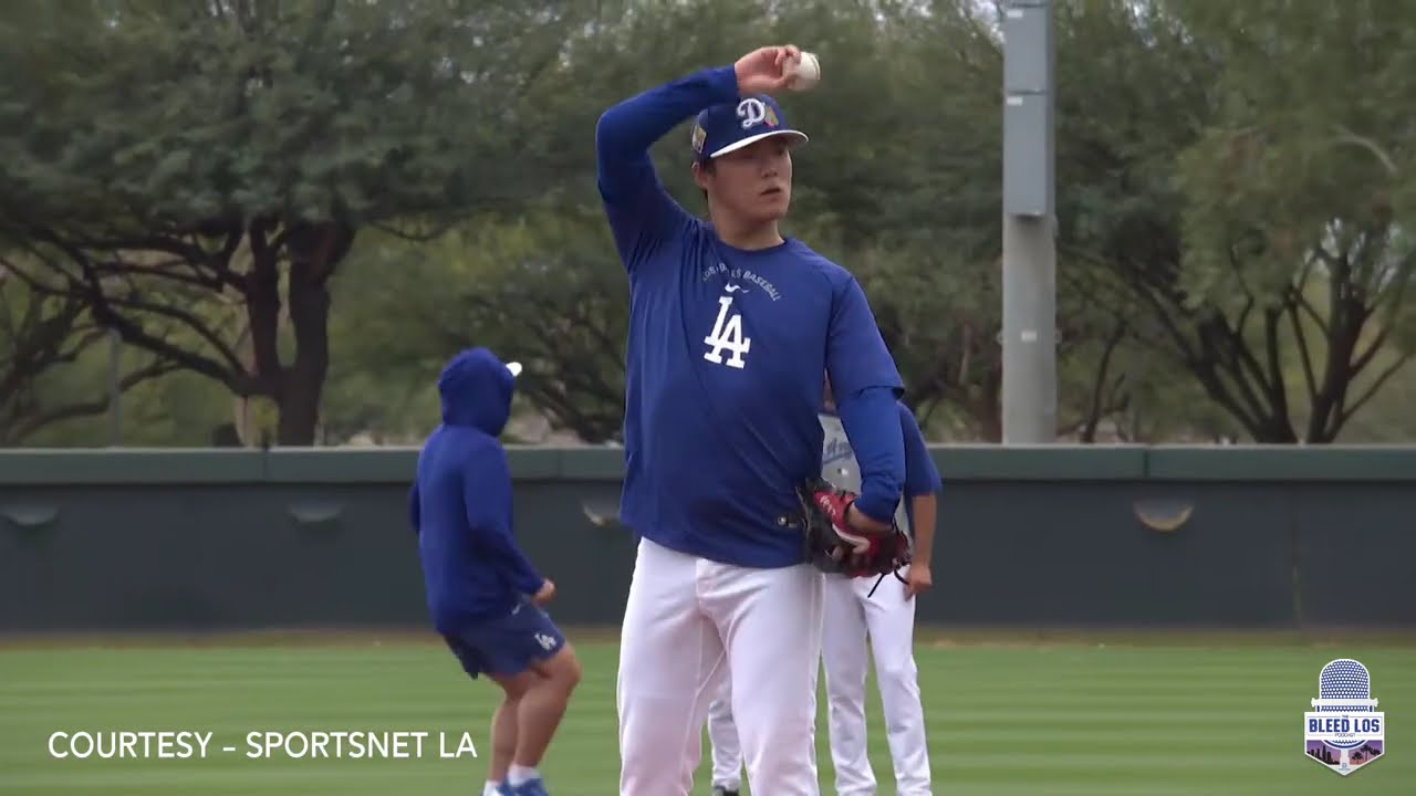 Dodgers Spring Training Day 6 🔥 Shohei Ohtani PFPs, Mookie at SS & Live BP Action