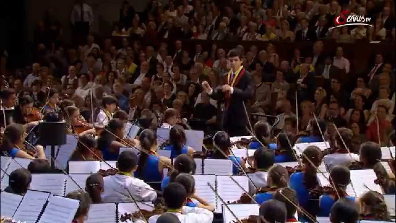El Sistema &bull; National Children's Symphony Orchestra of Venezuela &bull; Simon Rattle