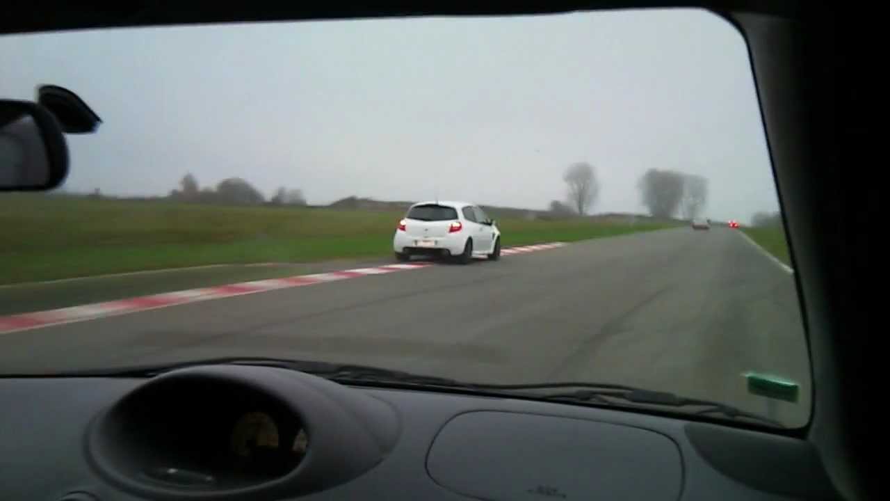 Circuit clastres 13.11.11 : Yaris TS (Vitz RS) - Clio 3 RS