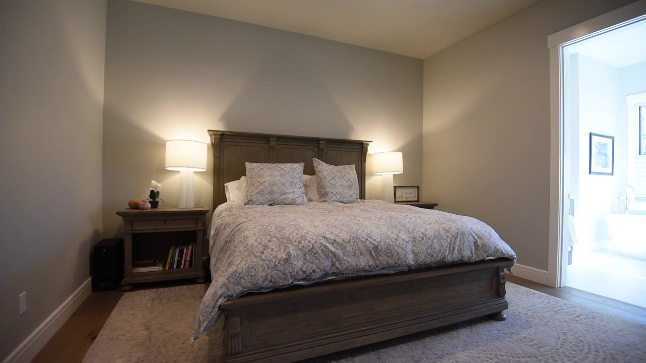2772 NW McCook Ct: highlights of the luxury Bend, OR luxury home.