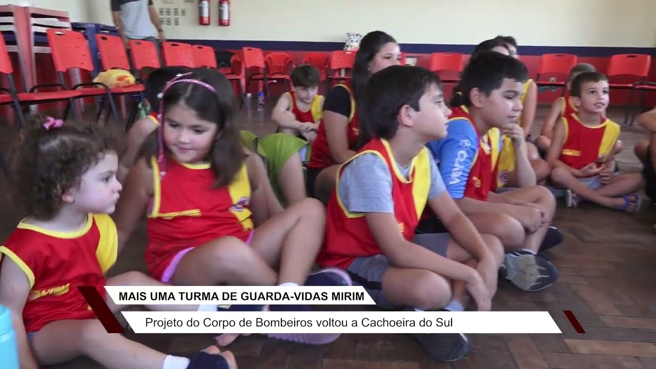 Mais uma turma de guarda-vidas mirim em Cachoeira