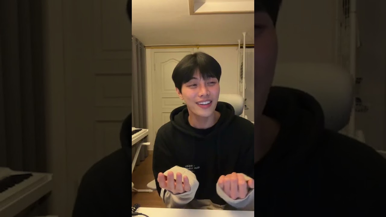 Junhyuk insta live x2 2022.02.24