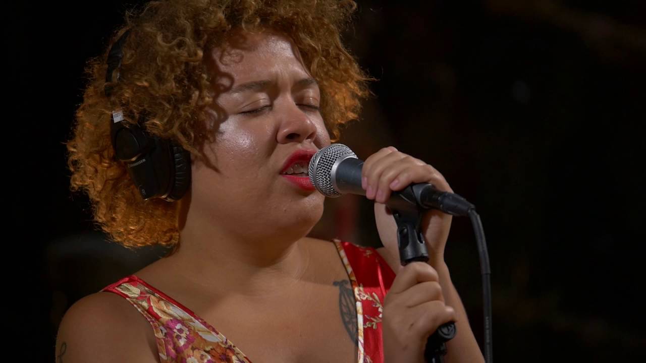 Weaves - Birds & Bees (Live on KEXP)