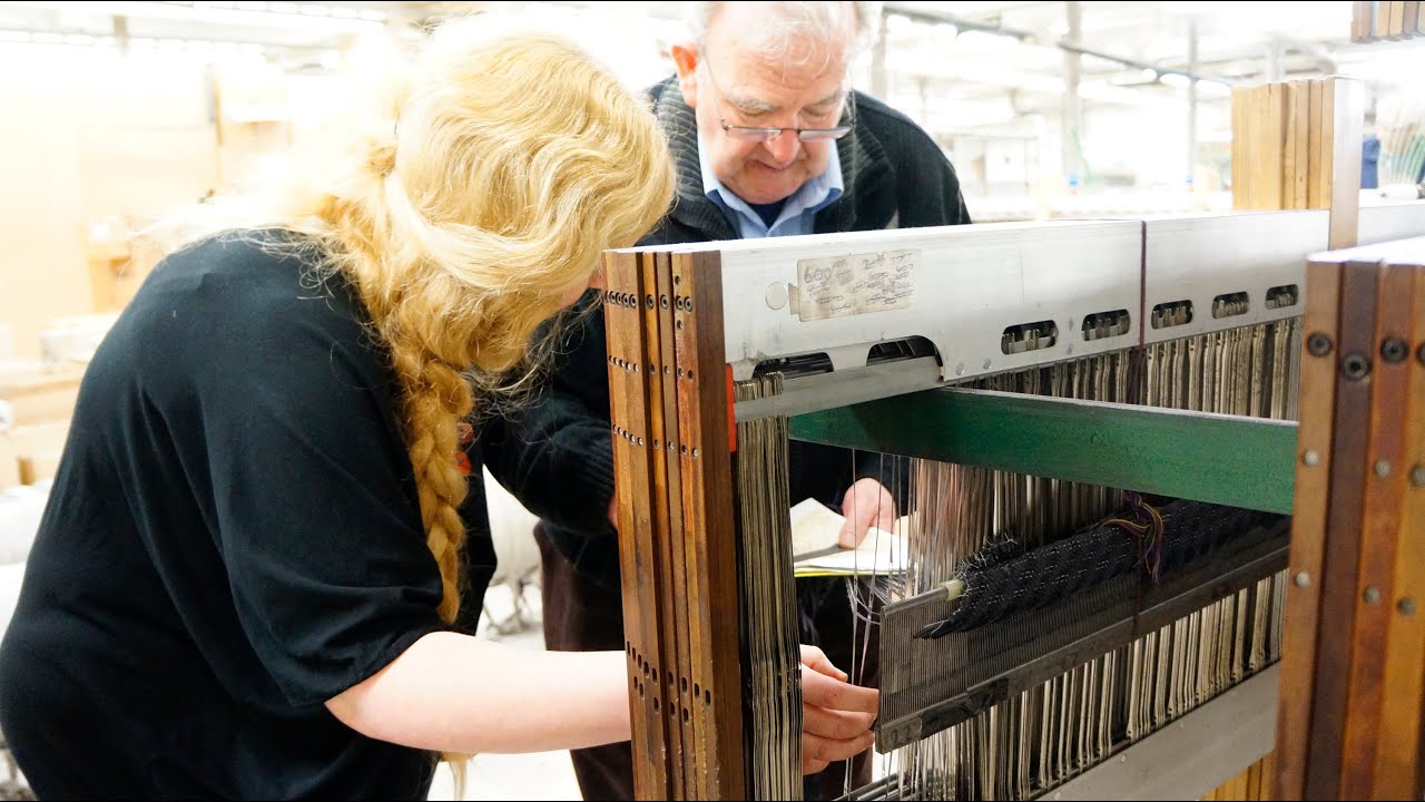 Dashing Tweeds: Weaving in the UK