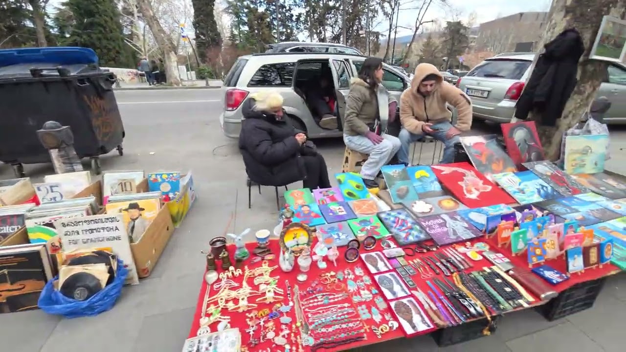 Tbilisi Spring Citywalk | From Davit Aghmashenebeli Ave to Kashveti St. George Church