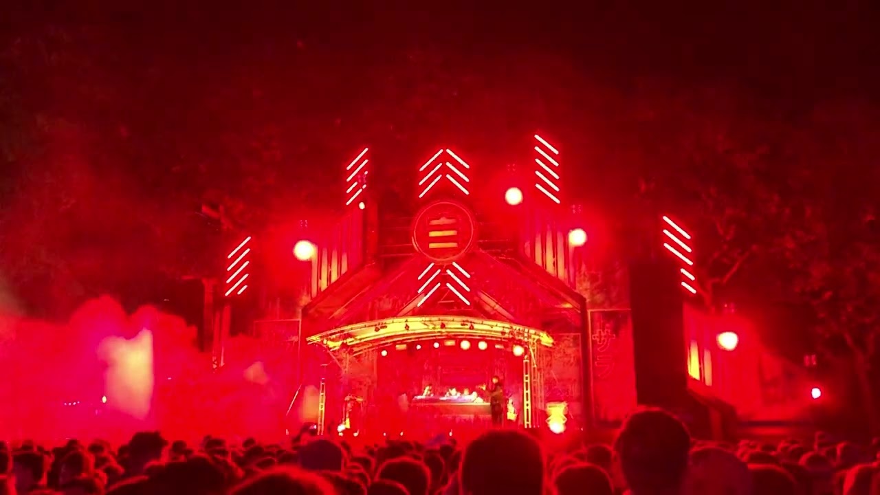 Riot Shift & The Dark Horror - Far From Home (Live at Elektrum 2022)